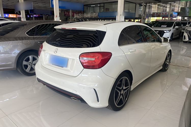 Used Mercedes-Benz A-Class 2013 A 260 Sport model Exterior 5