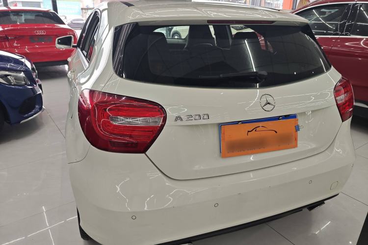 Used Mercedes-Benz A-Class 2013 A 200 Urban Edition Exterior 7