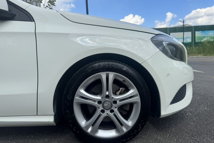 Used Mercedes-Benz A-Class 2013 A 200 Urban Edition Exterior 7
