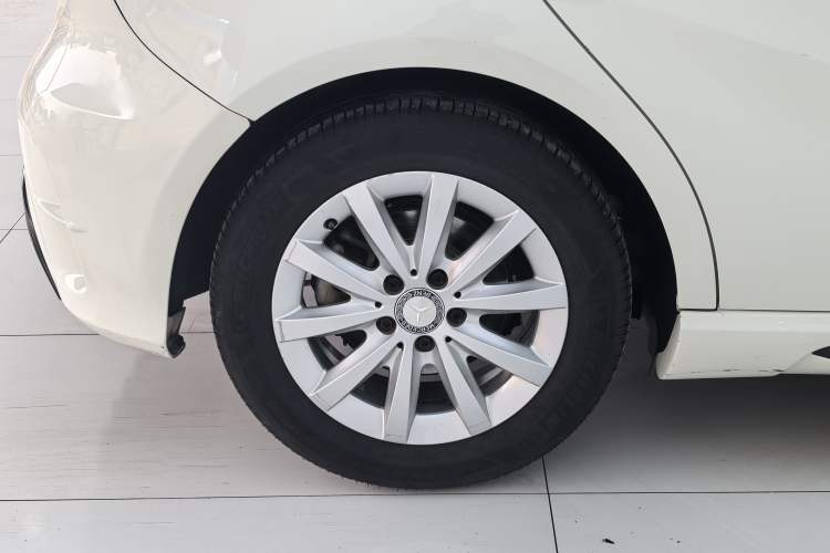 Used Mercedes-Benz A-Class 2013 A 180 Fashion Model Exterior 9
