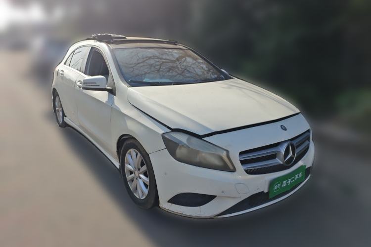 Used Mercedes-Benz A-Class 2013 A 180 Fashion Model Front Right 45 Deg