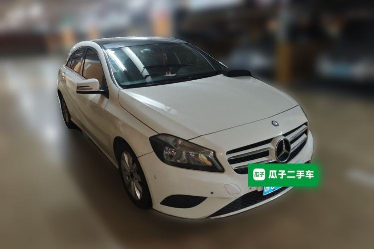 Used Mercedes-Benz A-Class 2013 A 180 Fashion Model Front Right 45 Deg