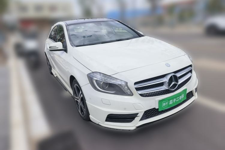 Used Mercedes-Benz A-Class 2013 A 200 Urban Edition Front Right 45 Deg