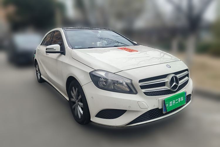 Used Mercedes-Benz A-Class 2013 A 180 Fashion Model Front Right 45 Deg