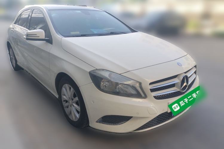Used Mercedes-Benz A-Class 2013 A 180 Fashion Model Front Right 45 Deg