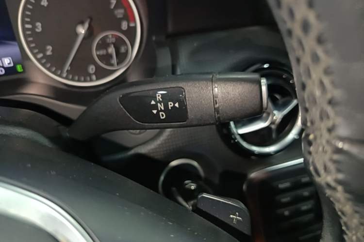 Used Mercedes-Benz A-Class 2013 A 180 Fashion Model Gear Lever