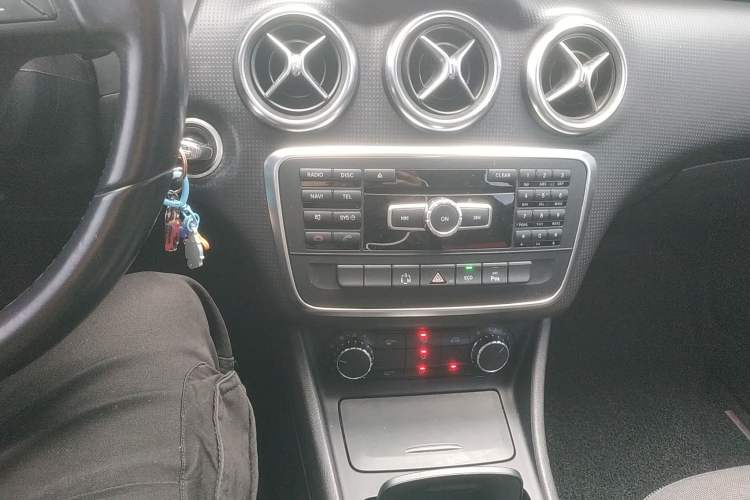 Used Mercedes-Benz A-Class 2013 A 180 Fashion Model Gear Lever