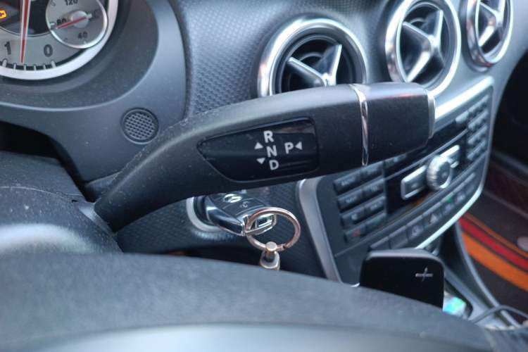 Used Mercedes-Benz A-Class 2013 A 200 Urban Edition Gear Lever