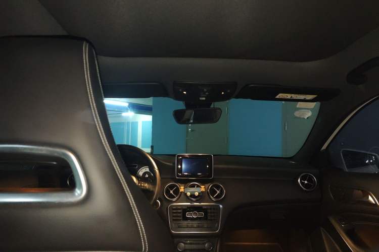 Used Mercedes-Benz A-Class 2013 A 200 Urban Edition Headliner