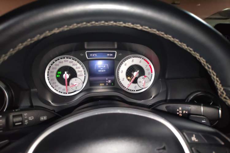 Used Mercedes-Benz A-Class 2013 A 200 Urban Edition Instrument Cluster