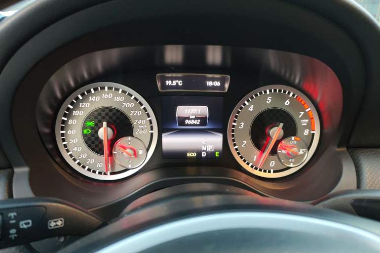 Used Mercedes-Benz A-Class 2013 A 200 Urban Edition Instrument Cluster