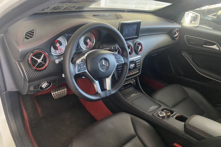 Used Mercedes-Benz A-Class 2013 A 260 Sport model Interior 1