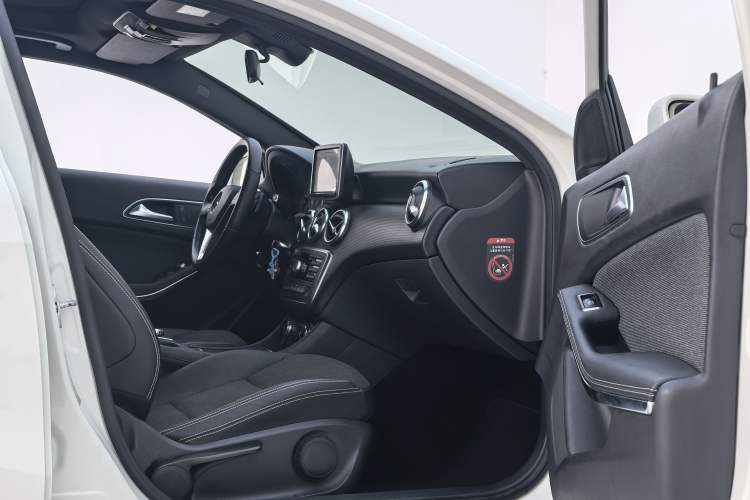 Used Mercedes-Benz A-Class 2013 A 180 Fashion Model Interior 12