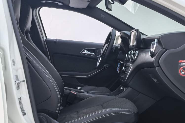 Used Mercedes-Benz A-Class 2013 A 180 Fashion Model Interior 13