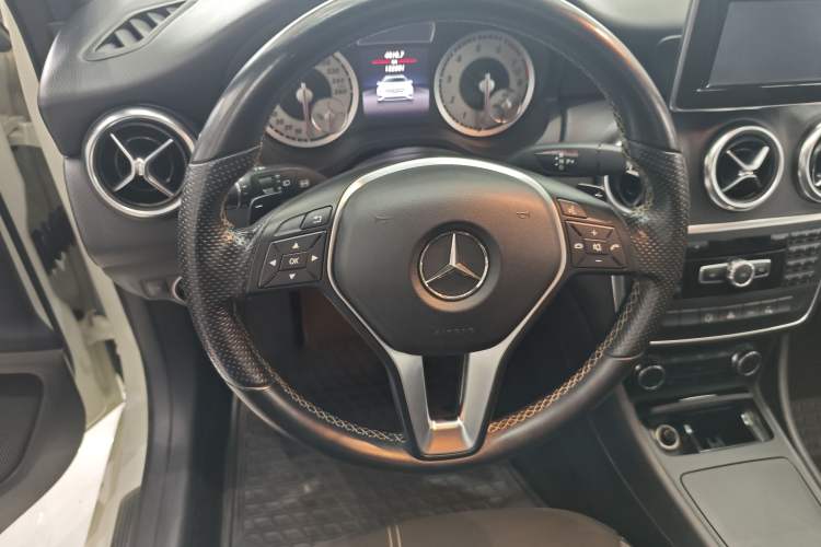 Used Mercedes-Benz A-Class 2013 A 200 Urban Edition Interior 2