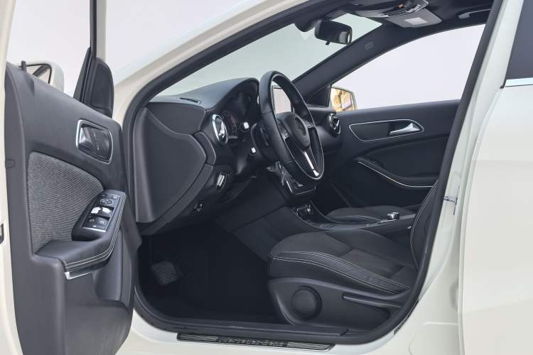 Used Mercedes-Benz A-Class 2013 A 180 Fashion Model Interior 2