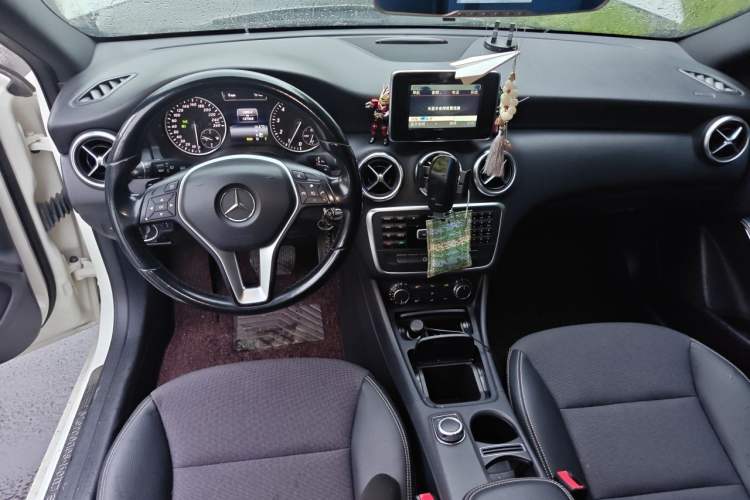 Used Mercedes-Benz A-Class 2013 A 180 Fashion Model Interior 2
