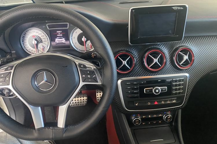 Used Mercedes-Benz A-Class 2013 A 260 Sport model Interior 2