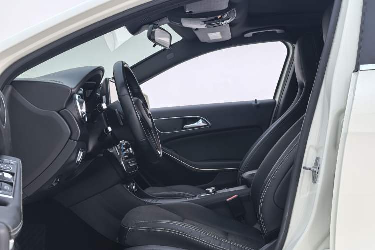 Used Mercedes-Benz A-Class 2013 A 180 Fashion Model Interior 3