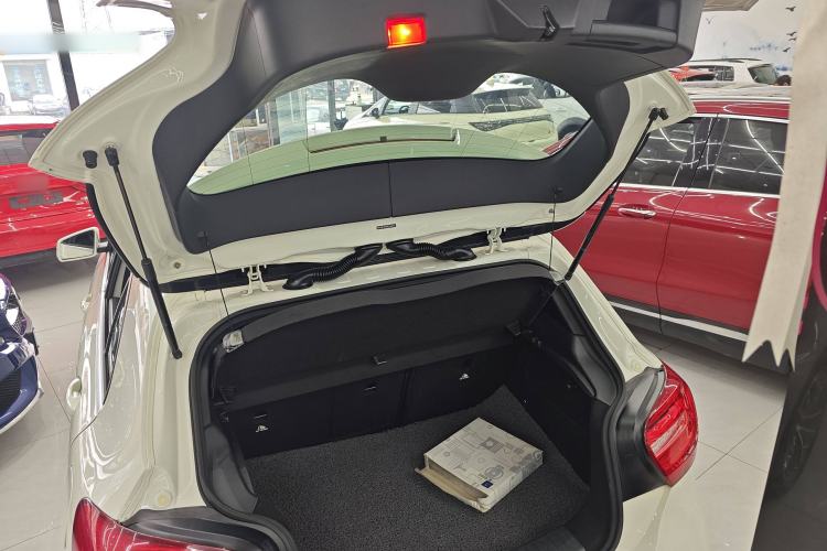 Used Mercedes-Benz A-Class 2013 A 200 Urban Edition Interior 8