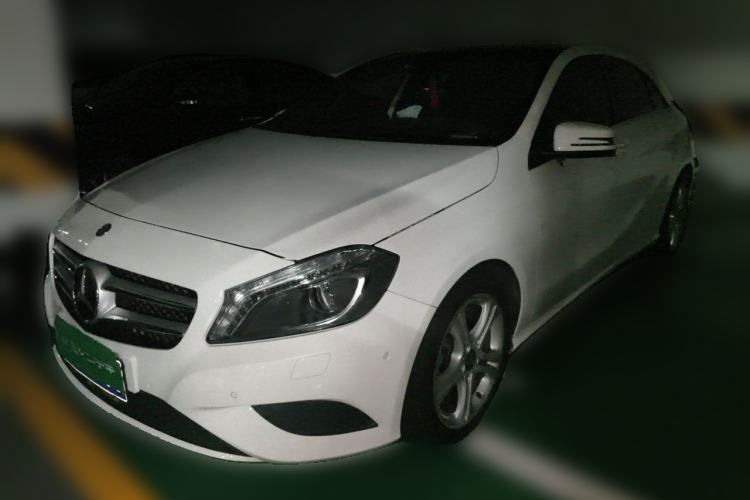 Mercedes-Benz A-Class 2013 A 200 Urban Edition usado Guazi used car, China used car export, Used car for sale, Used  cars, Cheapest cars for sale