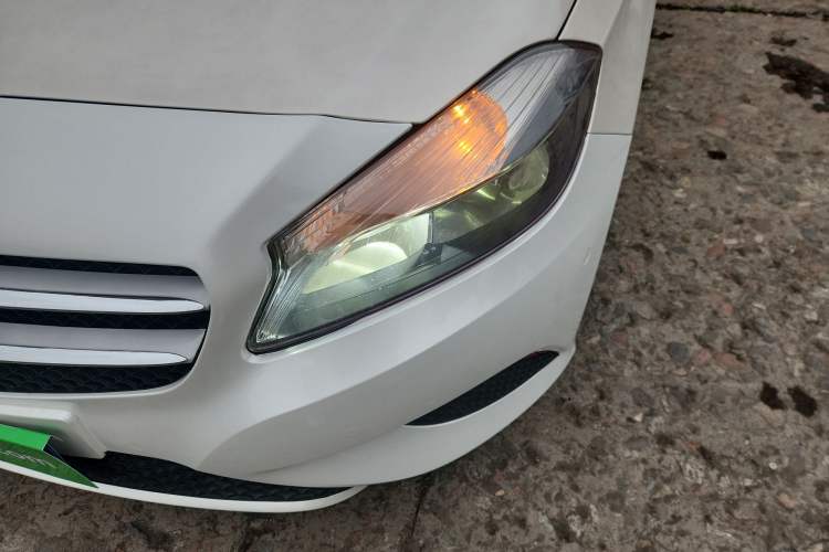 Used Mercedes-Benz A-Class 2013 A 180 Fashion Model Left Front Headlight