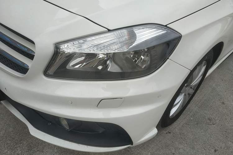 Used Mercedes-Benz A-Class 2013 A 180 Fashion Model Left Front Headlight