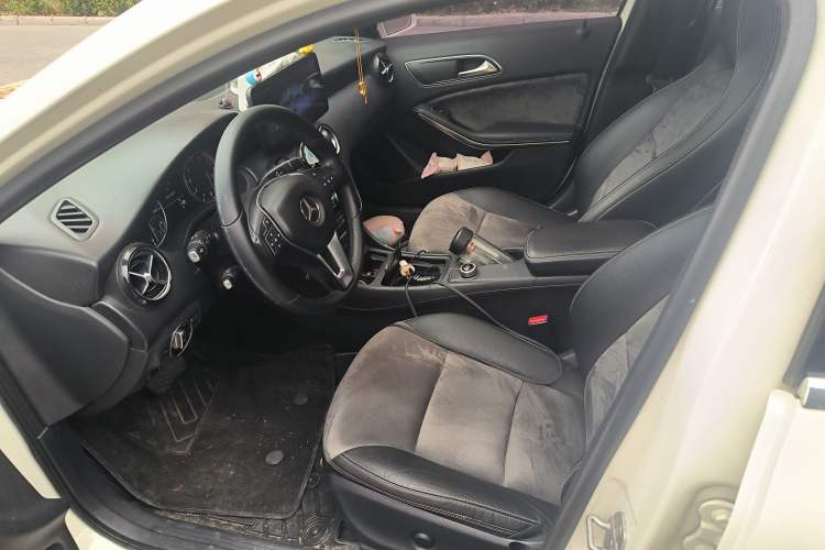 Used Mercedes-Benz A-Class 2013 A 180 Fashion Model Left Front Seat