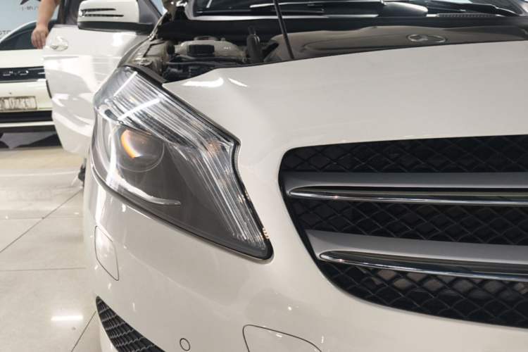 Used Mercedes-Benz A-Class 2013 A 200 Urban Edition Right Front Headlight