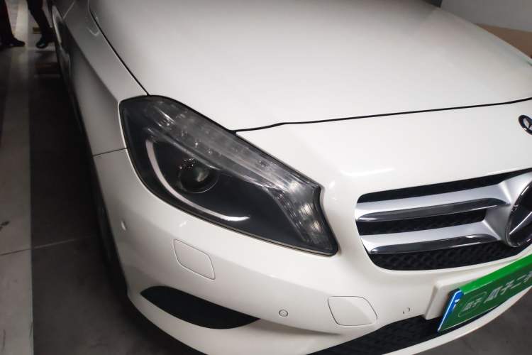 Used Mercedes-Benz A-Class 2013 A 200 Urban Edition Right Front Headlight