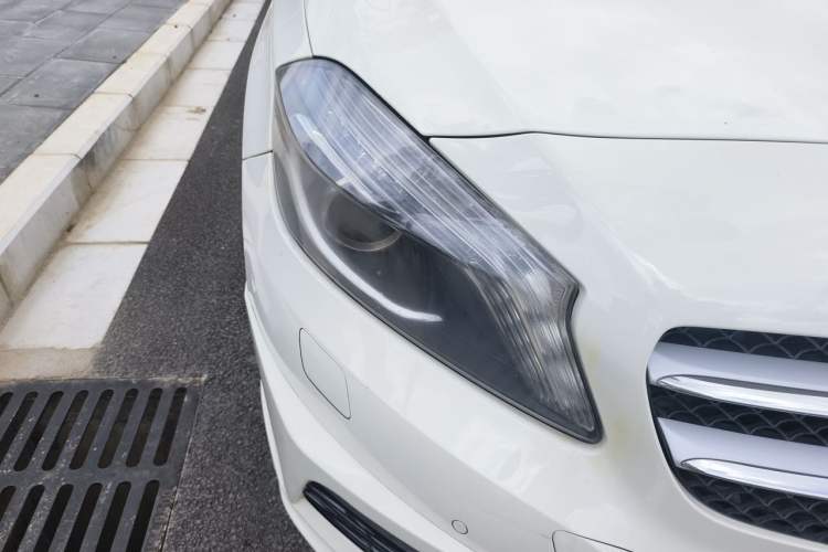 Used Mercedes-Benz A-Class 2013 A 200 Urban Edition Right Front Headlight