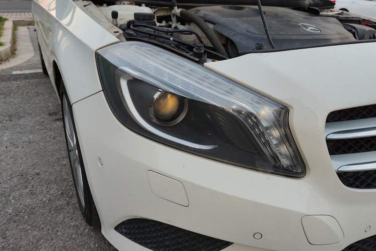 Used Mercedes-Benz A-Class 2013 A 200 Urban Edition Right Front Headlight