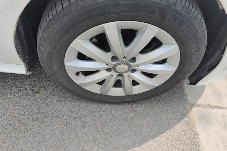 Used Mercedes-Benz A-Class 2013 A 180 Fashion Model Right Front Wheel Hub