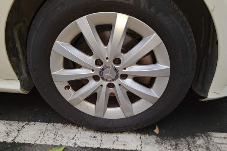 Used Mercedes-Benz A-Class 2013 A 180 Fashion Model Right Front Wheel Hub