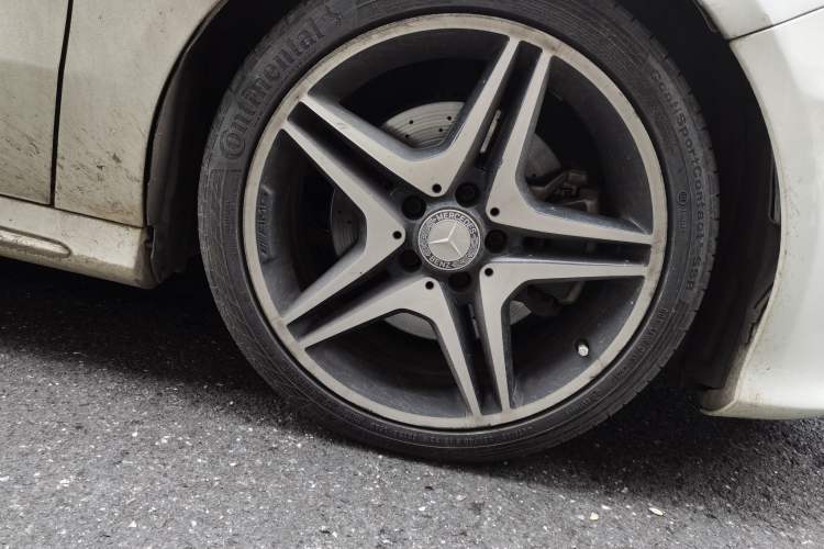 Used Mercedes-Benz A-Class 2013 A 260 Sport model Right Front Wheel Hub