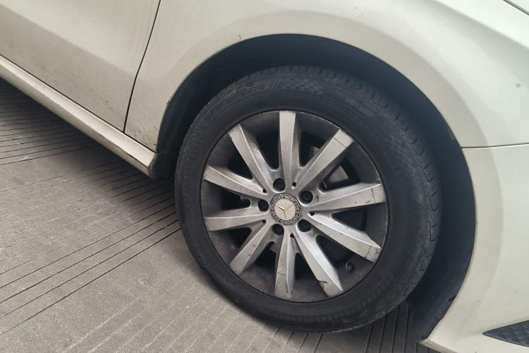 Used Mercedes-Benz A-Class 2013 A 180 Fashion Model Right Front Wheel Hub