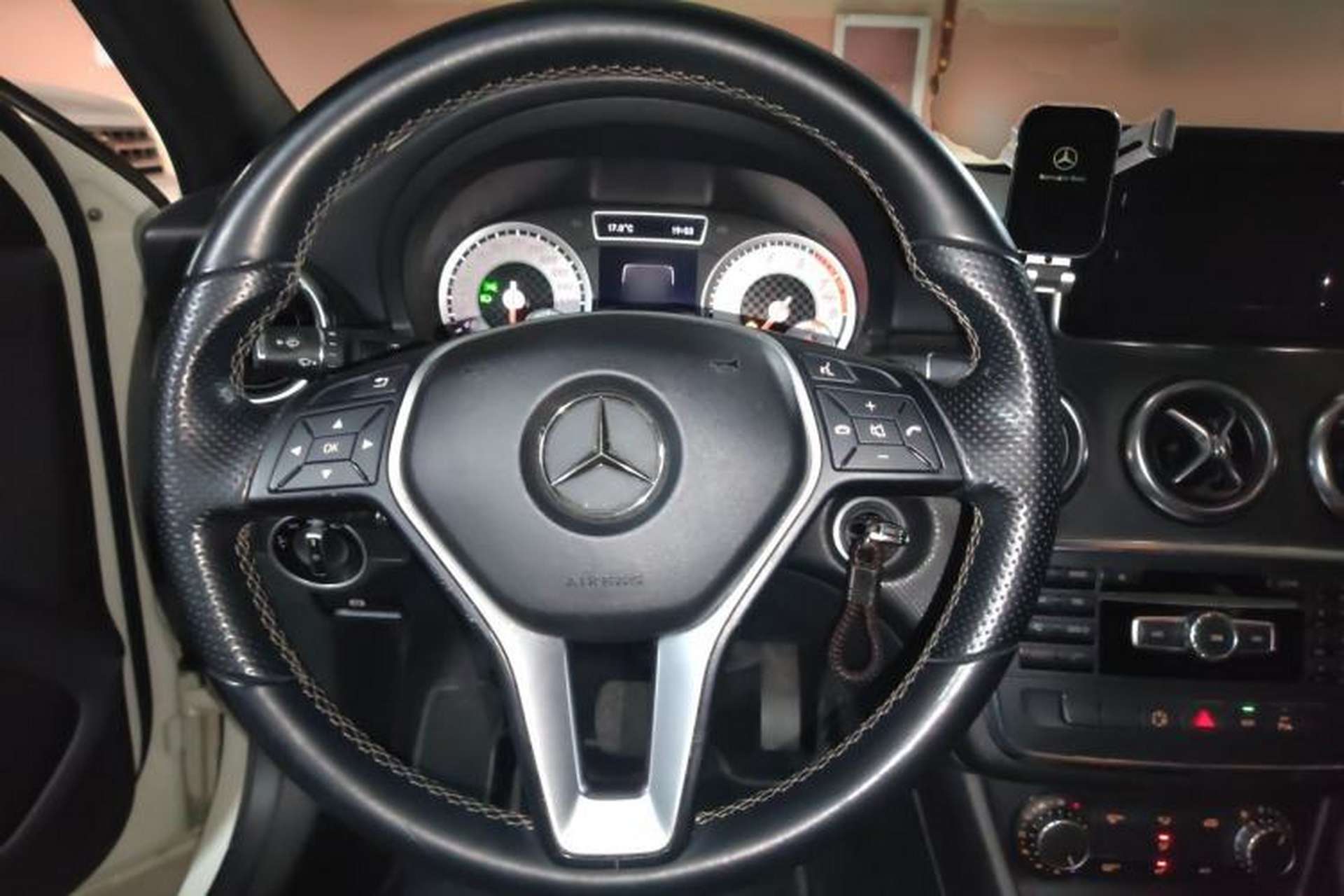 Used Mercedes-Benz A-Class 2013 A 200 Urban Edition Steering Wheel