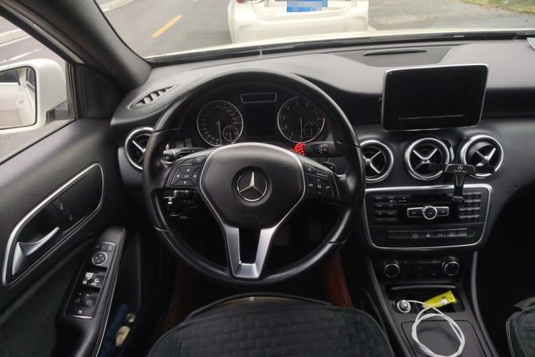 Used Mercedes-Benz A-Class 2013 A 180 Fashion Model Steering Wheel