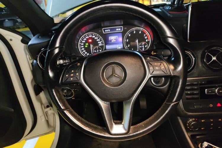 Used Mercedes-Benz A-Class 2013 A 180 Fashion Model Steering Wheel