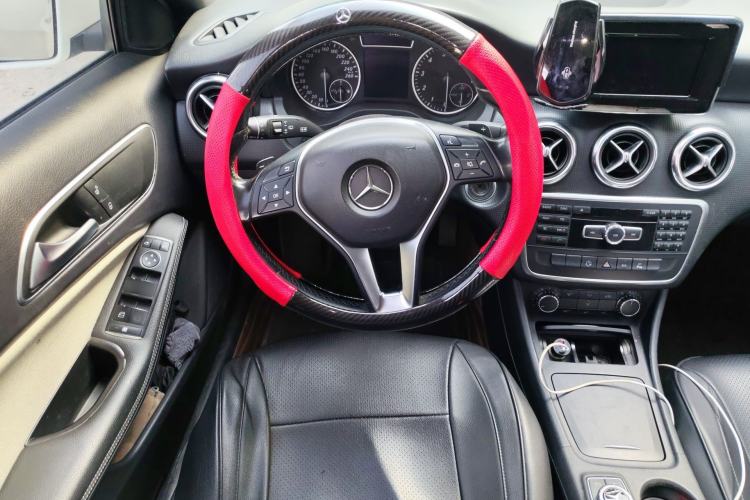 Used Mercedes-Benz A-Class 2013 A 180 Fashion Model Steering Wheel