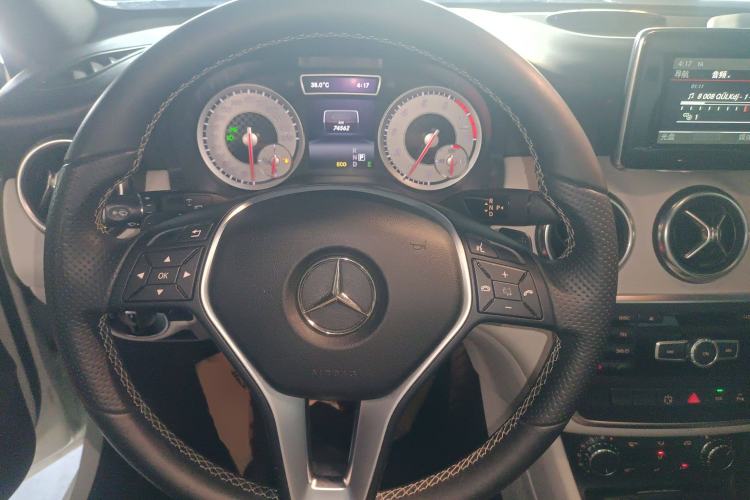 Used Mercedes-Benz A-Class 2013 A 200 Urban Edition Steering Wheel