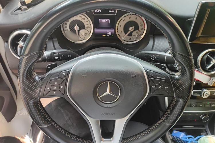Used Mercedes-Benz A-Class 2013 A 200 Urban Edition Steering Wheel