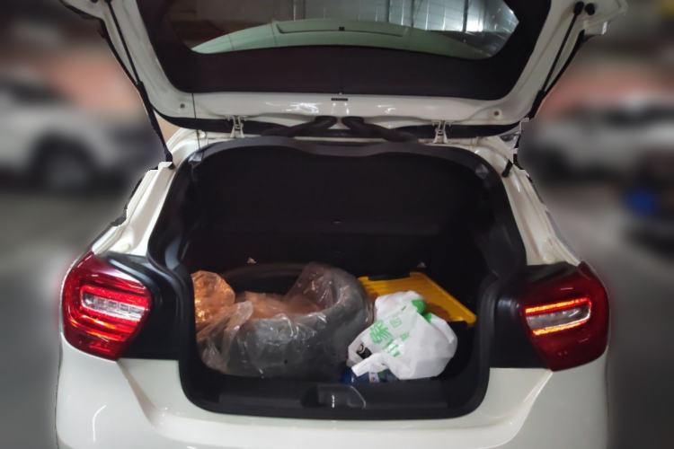 Used Mercedes-Benz A-Class 2013 A 200 Urban Edition Trunk