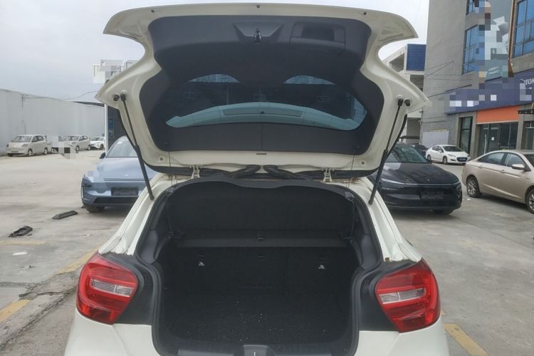 Used Mercedes-Benz A-Class 2013 A 180 Fashion Model Trunk