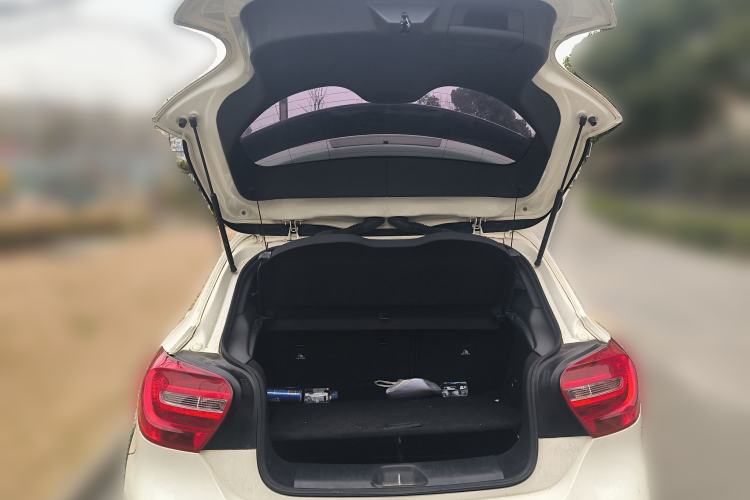 Used Mercedes-Benz A-Class 2013 A 180 Fashion Model Trunk