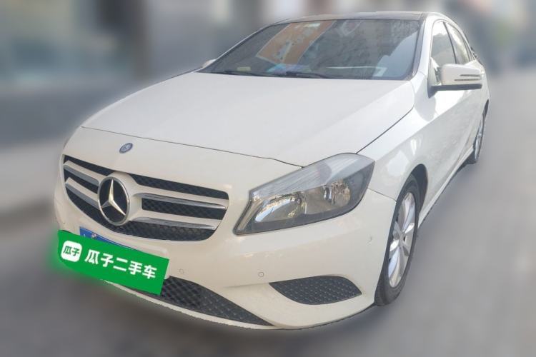 Used Mercedes-Benz A-Class 2013 A 180 Fashion Model Guazi used car, China used car export, Used car for sale, Used cars, Cheapest cars for sale