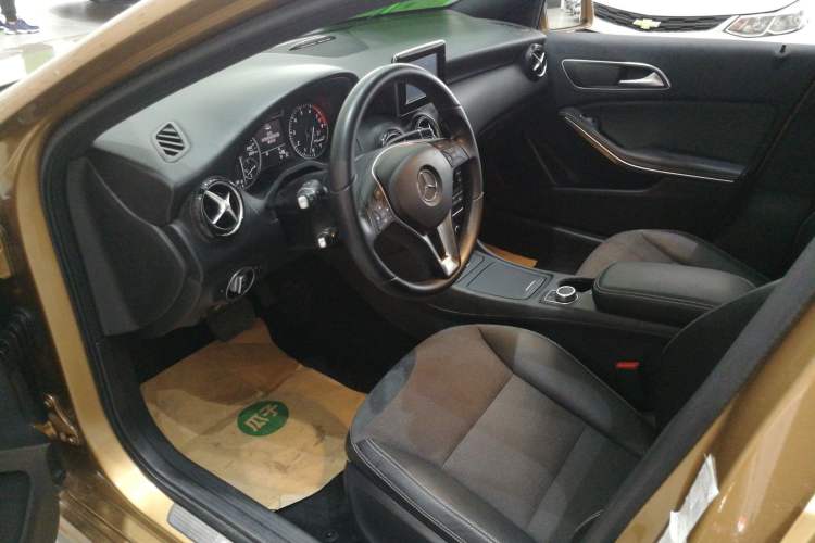 Used Mercedes-Benz A-Class 2013 A 180 Fashion Model Driver Seat