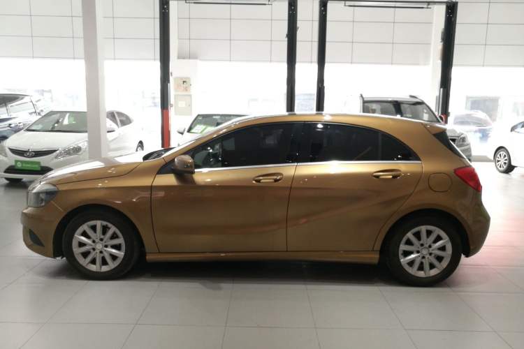 Used Mercedes-Benz A-Class 2013 A 180 Fashion Model Left Side