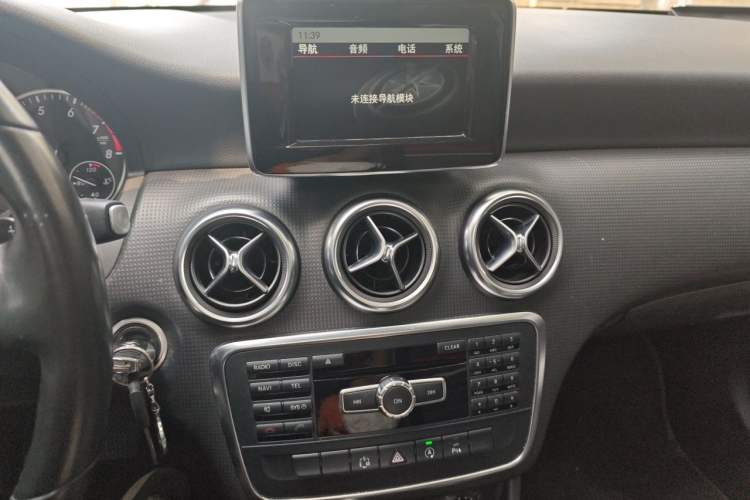 Used Mercedes-Benz A-Class 2015 A 180 Standard Model Audio And AC Panel