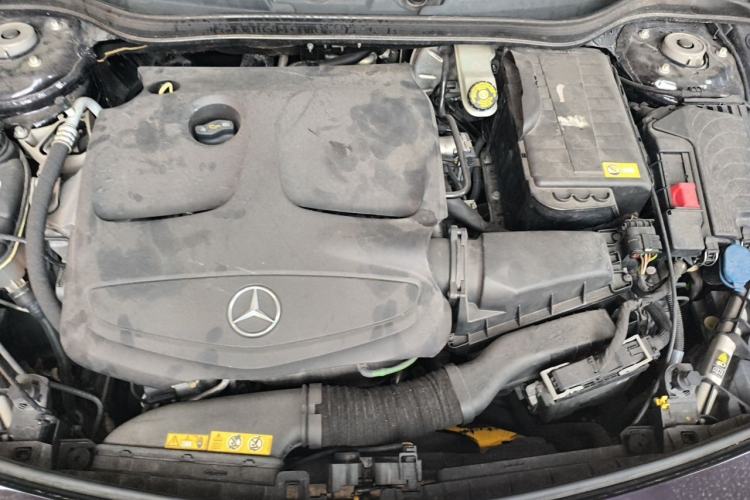 Used Mercedes-Benz A-Class 2015 A 200 Fashion Model Engine Bay